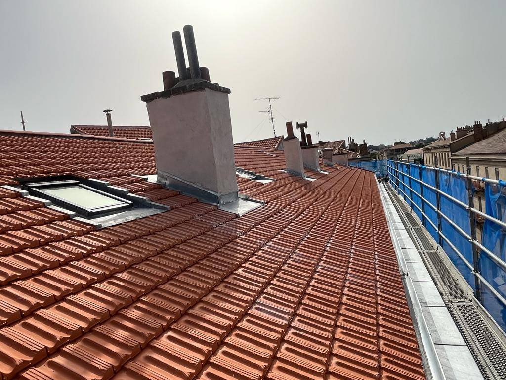 Toiture en tuile de Marseille Gard