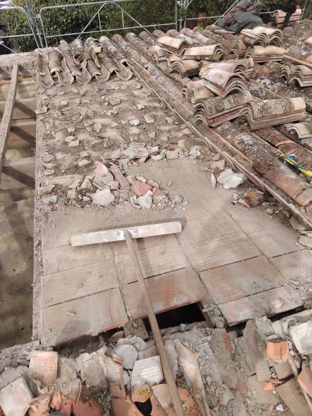 Rénovation d'une toiture pour une copropriété à Saint Mamert du Gard