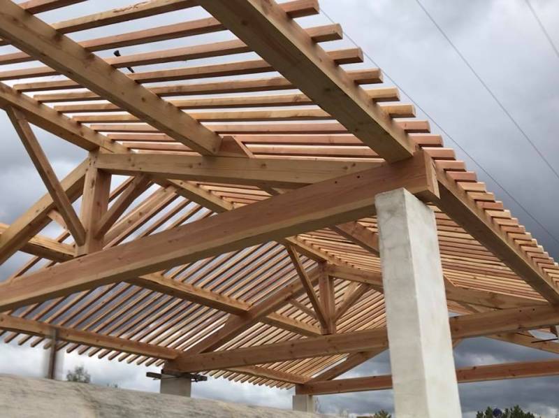 Charpente en bois à Nîmes