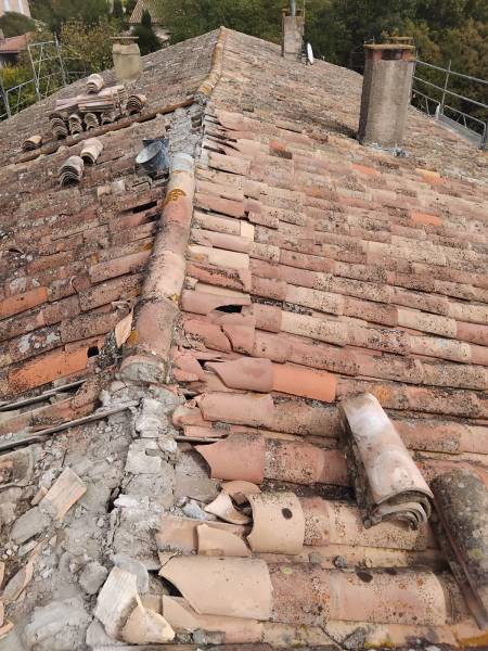 Dépose toiture à Saint Mamert du Gard