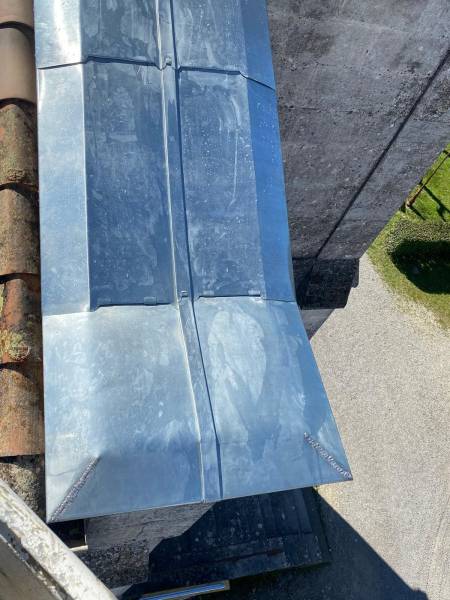 Réalisation d'un entablement en Zinc sur une église à Sauve dans le Gard