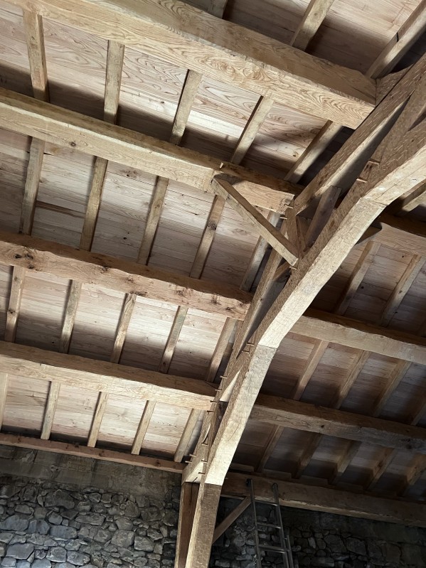 Charpente bois à Uzès