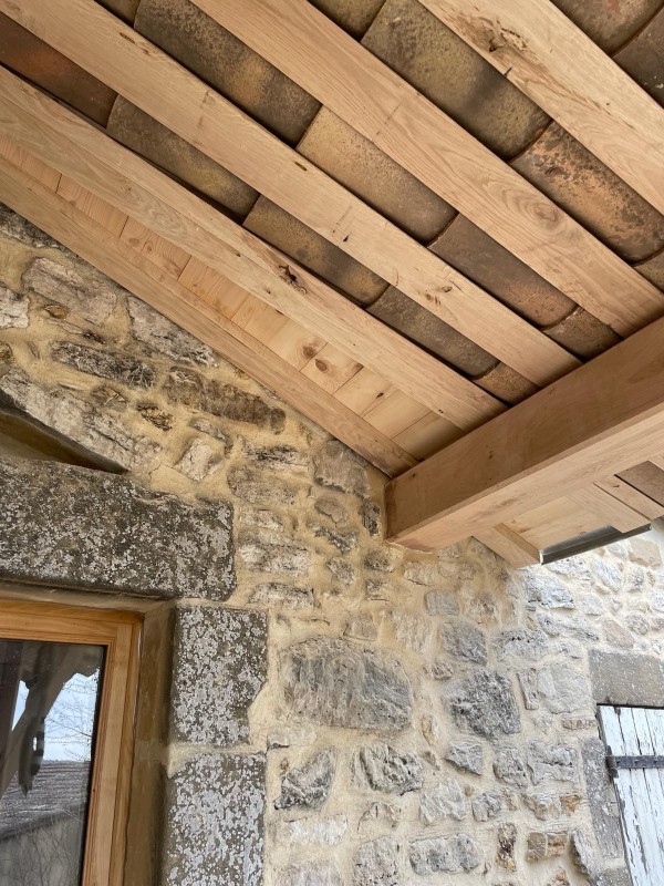 Artisan pour réaliser un appenti en chêne à Anduze et alentours dans le gard