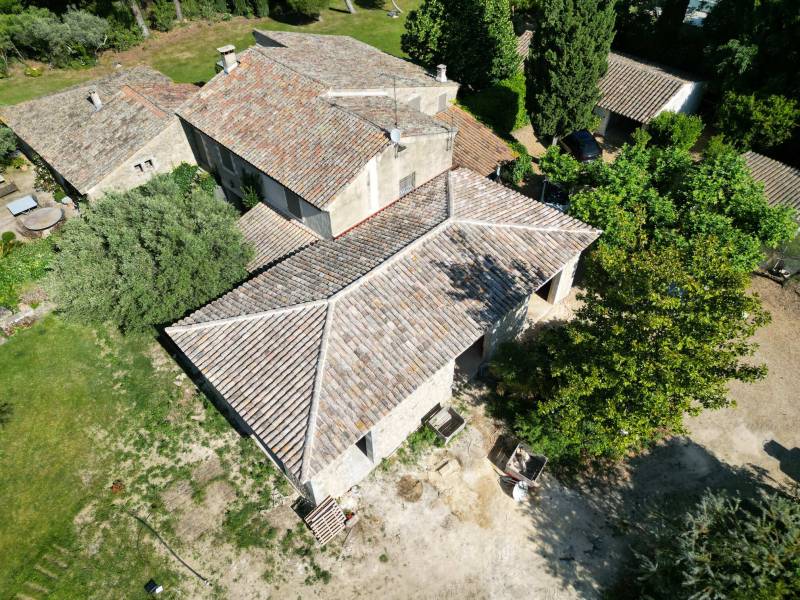 Couvreur Rénovation toiture ancienne à Anduze et alentours dans le Gard