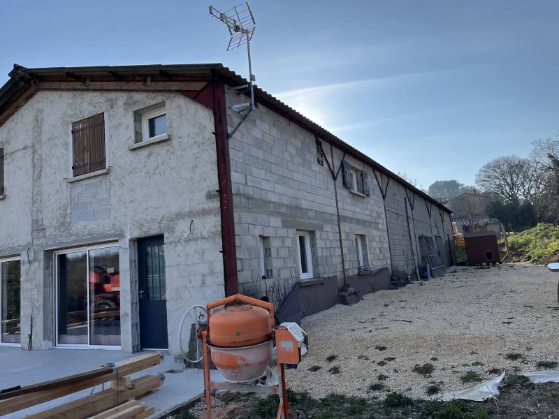 Réalisation d'un agrandissement en charpente traditionnelle à Vallérargues à côté d'Uzès