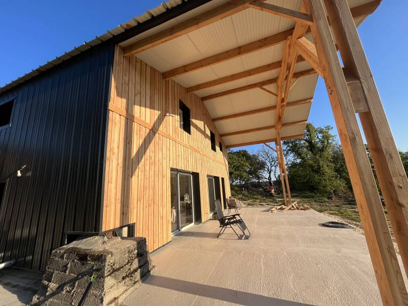 Réalisation d'un agrandissement en charpente traditionnelle à Vallérargues à côté d'Uzès