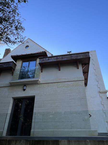 Bandeaux en cuivre à Uzès