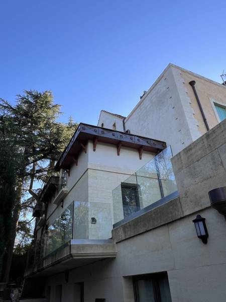 Bandeaux en cuivre à Uzès