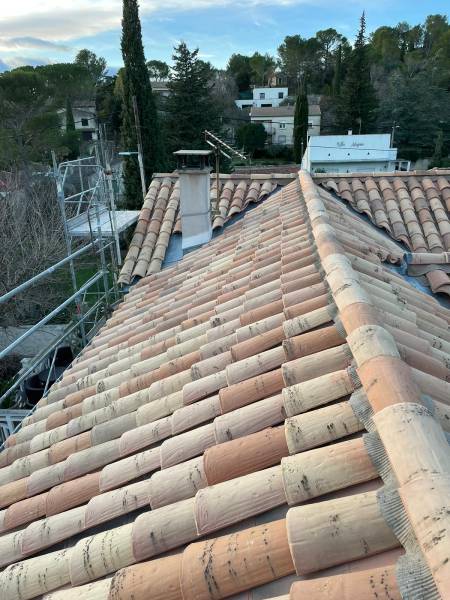 Réfection de toiture sur les hauts de Nîmes et alentours dans le Gard